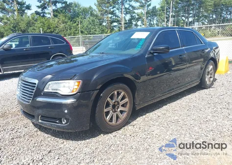 2013 Chrysler 300 Motown из США, поврежденный, VIN 2C3CCAAG7DH731665